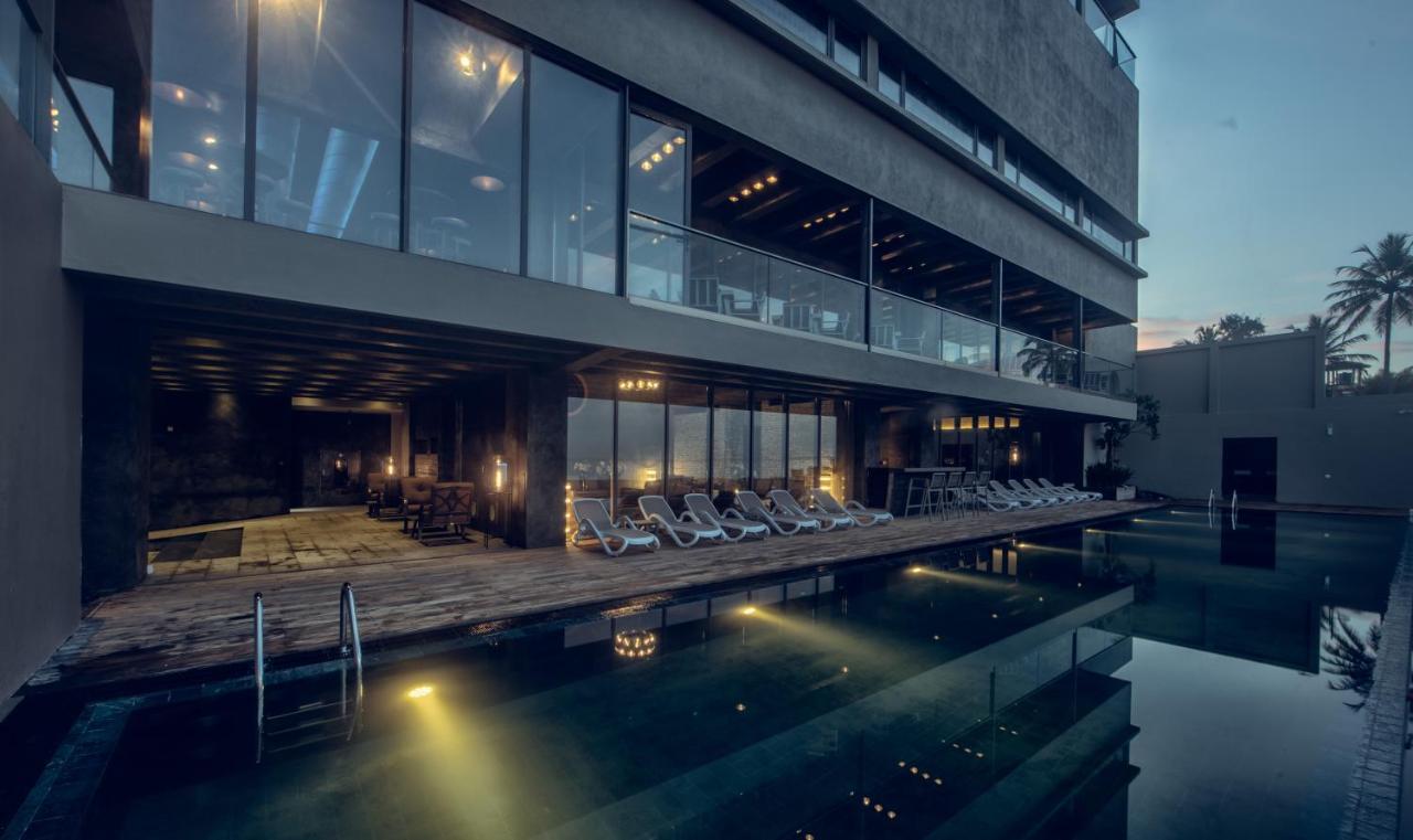 Pledge Scape Hotel